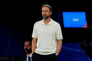 哈塞尔巴因克:索斯盖特在曼联执教会很出色,他善于应对媒体