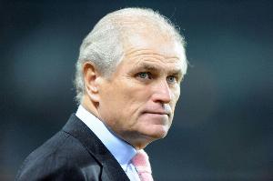 卡尔德隆批评老佛爷独断专行:皇马决策都由他做出,并可随意推翻