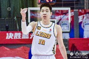 对抗不强！半场广厦获得5次罚球 四川一次都没有