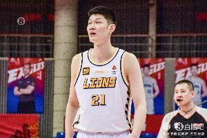 游刃有余！胡金秋7中6高效贡献14分 正负值+13