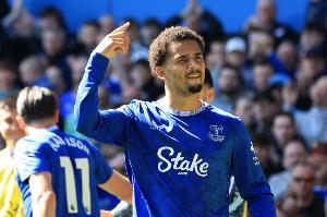 恩迪亚耶:渴望成为埃弗顿新时代的一部分 希望在埃弗顿赢得奖杯