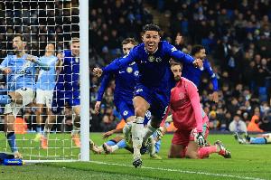 记者:巴黎对恩佐感兴趣,但目前只与其经纪人有过非正式接触