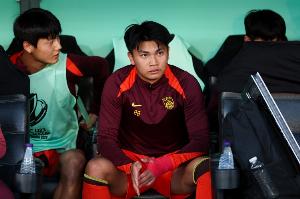 此前仅踢5分钟!蒯纪闻U23亚洲杯首次先发,此前1次替补1次未登场