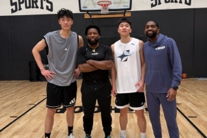 詹姆斯的训练师!经纪公司:石奎、隰泰诚将跟随约翰逊开启特训