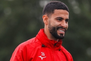 官方：奥格斯堡前锋埃利亚斯·萨德租借加盟汉诺威96