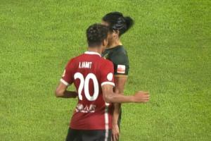 不打不相识!国安新援阿不都海米提曾头顶张玉宁,吃红牌禁赛3场