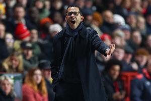 邮报:罗塞尼尔喜欢提前两天召开赛前发布会,避免透露过多的信息