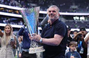 前热刺助教谈澳波:他是最具感染力的演讲者,战术理念清晰而坚定