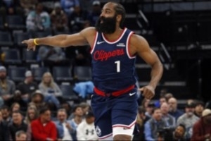 骑士为何不应换哈登？防守隐患+没有未来！应换小瓦格纳或小波特