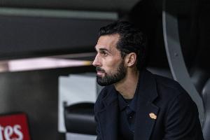 每体：阿韦洛亚战术布置混乱，开始引发管理层和更衣室的质疑