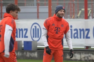 备战霍村！莱默尔、斯坦尼西奇参加拜仁今日合练，凯恩仍因病缺席