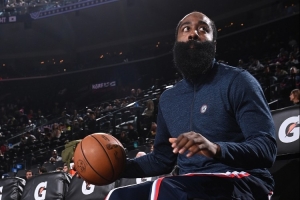 苏群：骑士是否续约哈登仍未知 他离开火箭后每次签约都像是错误