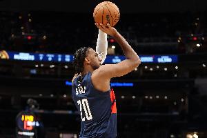 效率不高！萨尔11投4中拿到11分9板 正负值-31