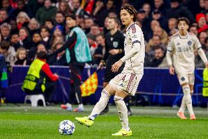 踢球者:门兴考虑让板仓滉回归,但可能需要一笔不菲的转会费