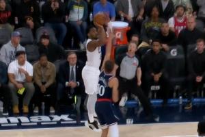 ️太帅了！米切尔前转身衔接山姆高德一气呵成迎面单吃博格丹