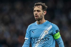 专注免签!米体:尤文正关注曼城中场B席,目标包括塞内西、凯西