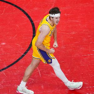 25分钟砍35分！斯玛特：里夫斯这样的表现并不令人惊讶