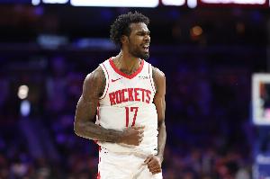 TA记者：火箭拒绝了所有对伊森的报价 计划用丰厚合同重新签下他