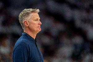 科尔：赢下这场感觉就像是赢下了总冠军 意义非凡的一场胜利