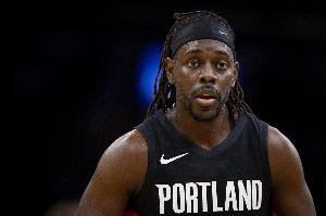 老家伙怎么了！霍勒迪12中6砍20分5板7助2断 罚球7中7