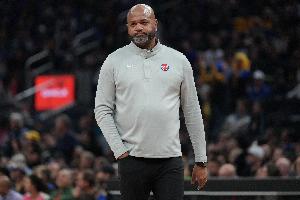 太陌生了！次节前三分钟活塞连中五记三分球 赛季场均11记倒数