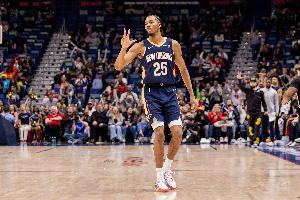 第三节发力单节17分！墨菲15中9砍26分6板5助 三分10中6&正负值+9