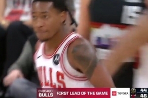 本场比赛首次领先！迪林厄姆正面空位三分命中帮助公牛反超比分