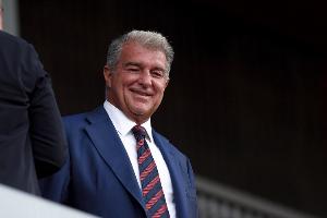 记者：拉波尔塔及董事会成员今天将官宣辞职，参加本届选举