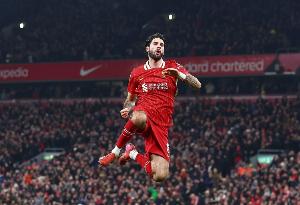 索博本赛季各项赛事4进任意球是英超球员之最，斯塔赫2球列次席